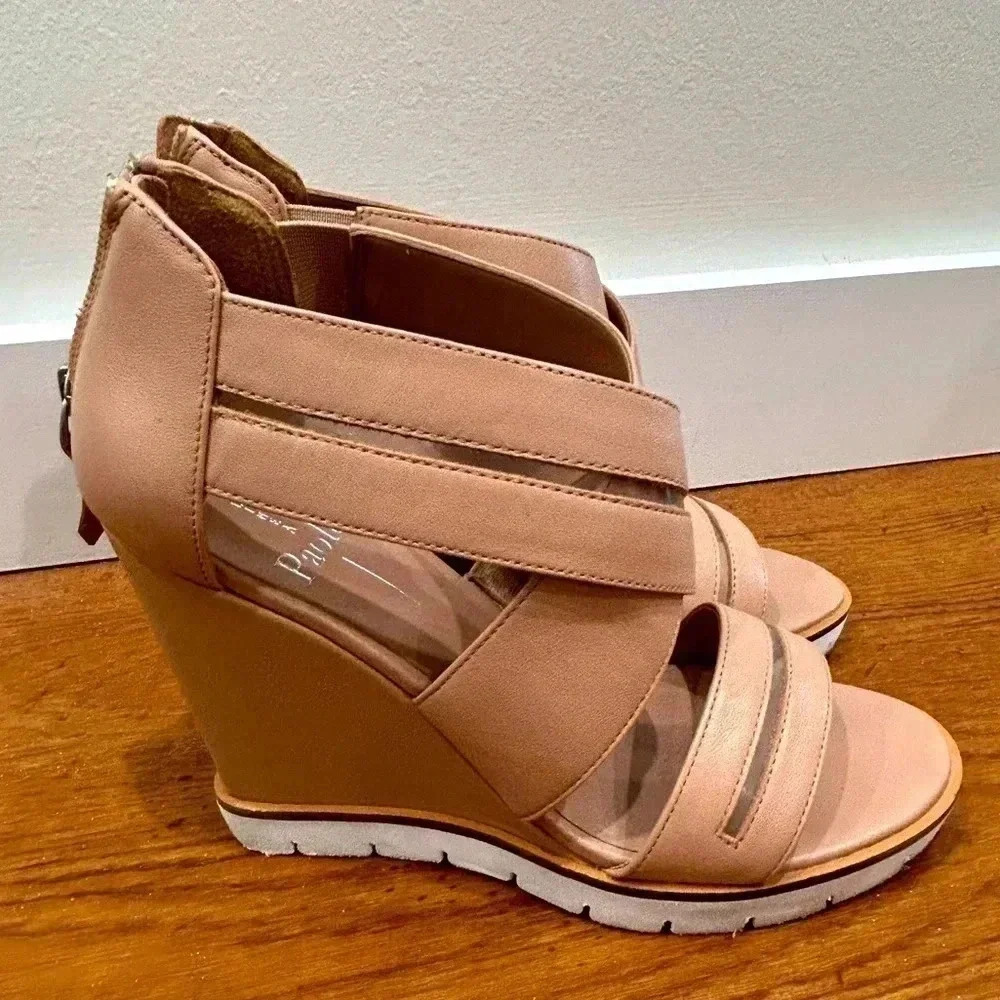 LINEA PAOLO Elana Sandal - Desert Sand/ Clear size 6.5
